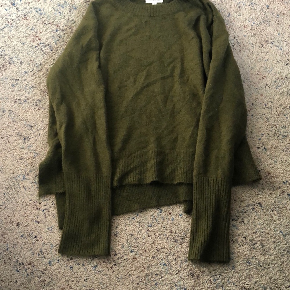 Olive green pull over sweater
